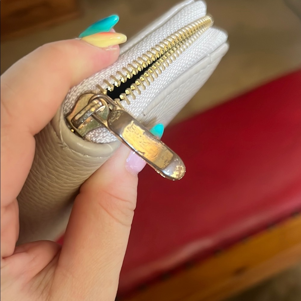 Large Cream Wallet - Picture 3 of 3